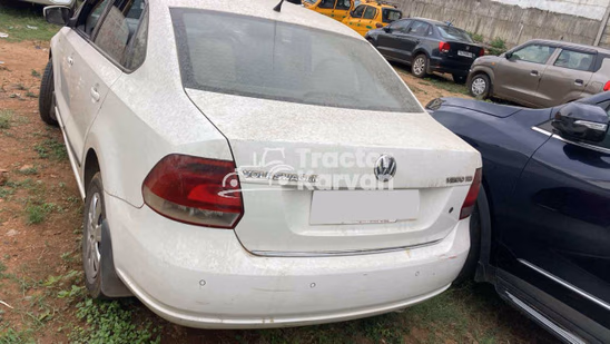Volkswagen Vento Comfortline पुरानी कारें देखें