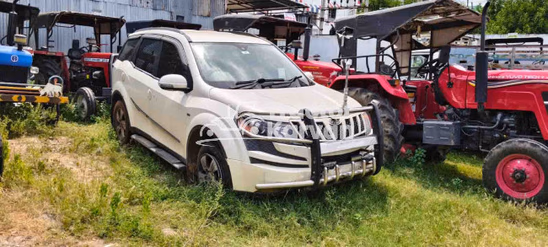 महिंद्रा                                                            एक्सयूवी500 W8 पुरानी कारें देखें