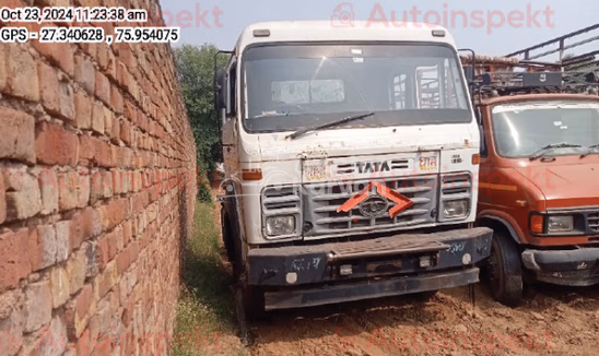 टाटा LPS 4018 पुराने कमर्शियल व्हीकल