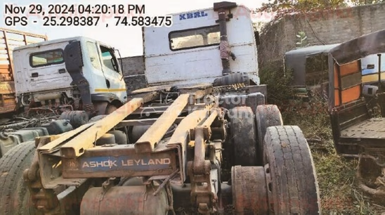 अशोक लेलैंड यू 4923 टीटी पुराने कमर्शियल व्हीकल