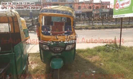TVS King Deluxe Used Commercial Vehicle