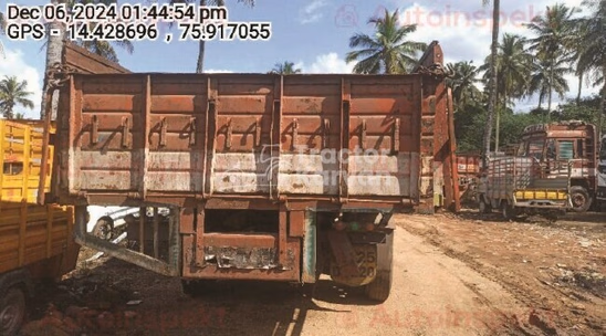 BharatBenz 3123R Used Commercial Vehicle