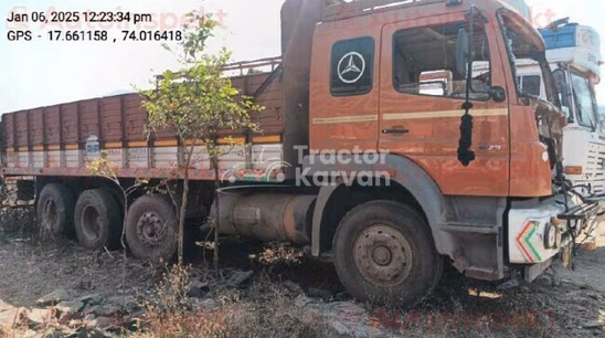 BharatBenz 3123R Used Commercial Vehicle