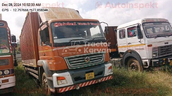 BharatBenz 2523R Used Commercial Vehicle