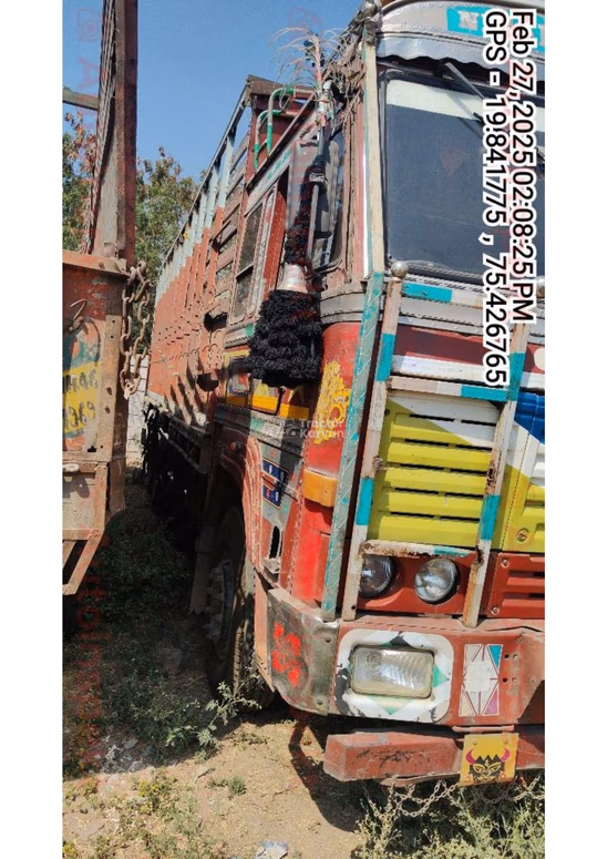 Ashok Leyland 3118 Used Commercial Vehicle