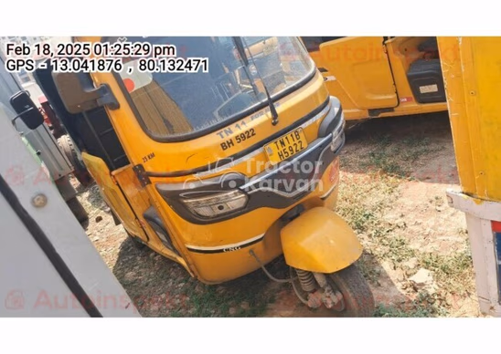 टीवीएस किंग दुरामैक्स पुराने कमर्शियल व्हीकल