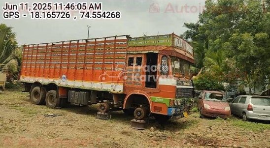 Ashok Leyland 3118 Used Commercial Vehicle