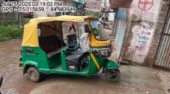 TVS King Deluxe Used Commercial Vehicle