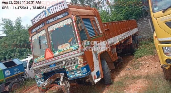 अशोक लेलैंड 3118 पुराने कमर्शियल व्हीकल