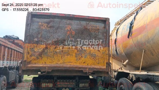 भारतबेंज़ 2523सी पुराने कमर्शियल व्हीकल