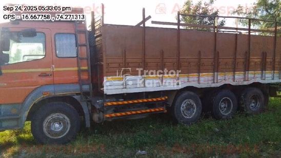 BharatBenz 3723आर पुराने कमर्शियल व्हीकल