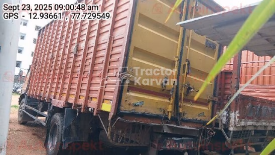 आयशर 11.1 पुराने कमर्शियल व्हीकल