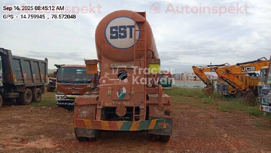 अशोक लेलैंड यू 4923 टीटी पुराने कमर्शियल व्हीकल