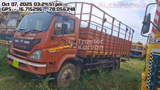 आयशर प्रो 2110 पुराने कमर्शियल व्हीकल