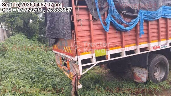 आयशर प्रो 3014 पुराने कमर्शियल व्हीकल