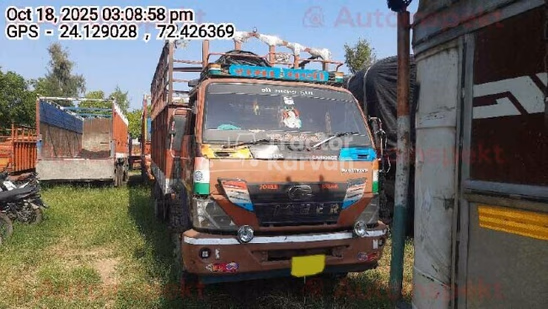 Eicher 11.1 Second Hand Commercial