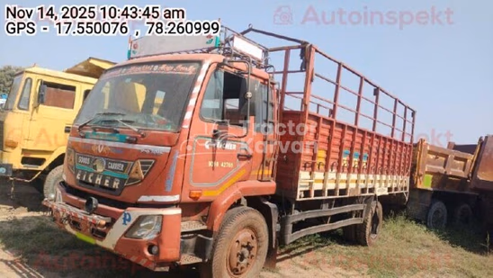 आयशर प्रो 3015 पुराने कमर्शियल व्हीकल