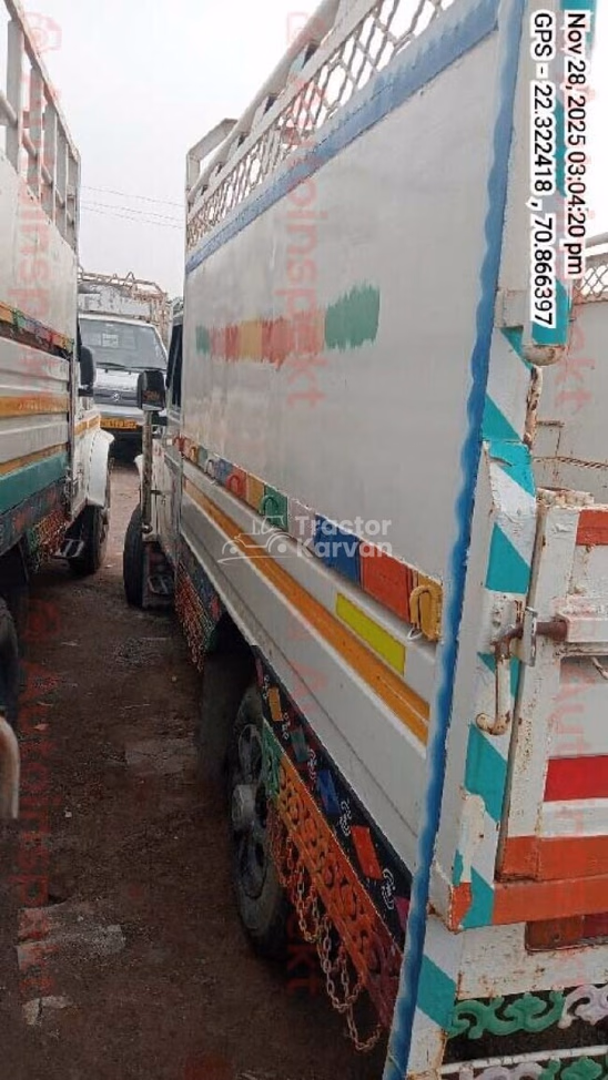 महिंद्रा बोलेरो मैक्सिट्रक प्लस 1.2 पुराने कमर्शियल व्हीकल