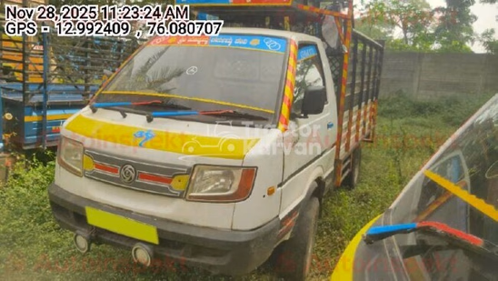 अशोक लेलैंड दोस्त प्लस पुराने कमर्शियल व्हीकल