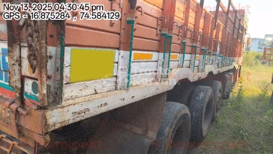 आयशर प्रो 2114 पुराने कमर्शियल व्हीकल