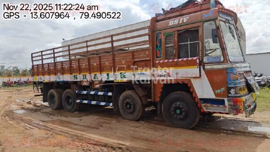 अशोक लेलैंड 3118 पुराने कमर्शियल व्हीकल