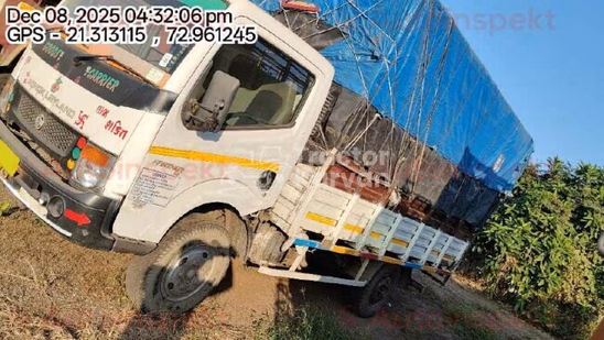 अशोक लेलैंड दोस्त स्ट्रांग पुराने कमर्शियल व्हीकल