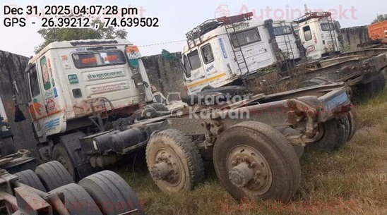 अशोक लेलैंड यू 4923 टीटी पुराने कमर्शियल व्हीकल