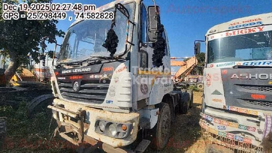 अशोक लेलैंड यू 4923 टीटी पुराने कमर्शियल व्हीकल