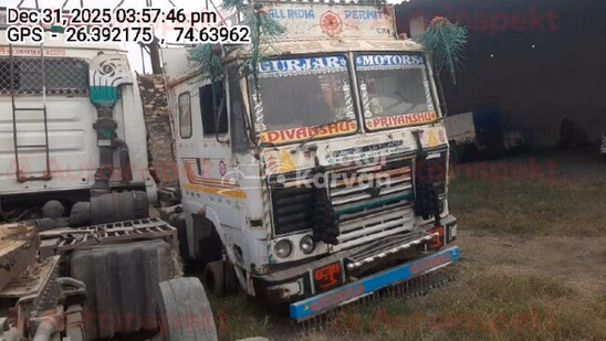 अशोक लेलैंड यू 4923 टीटी पुराने कमर्शियल व्हीकल