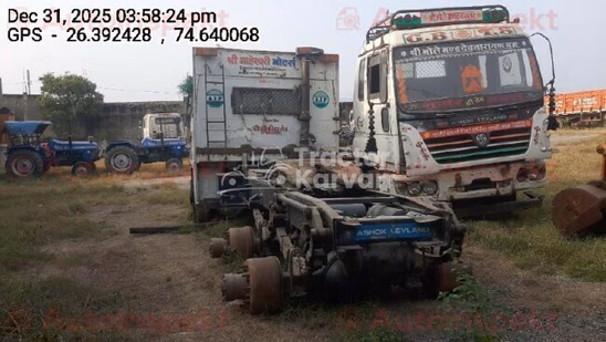 अशोक लेलैंड यू 4923 टीटी पुराने कमर्शियल व्हीकल