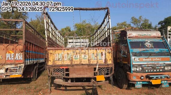 आयशर प्रो 3015 पुराने कमर्शियल व्हीकल