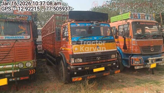 टाटा LPT 1512 पुराने कमर्शियल व्हीकल