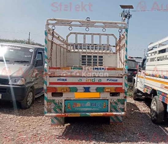 महिंद्रा बोलेरो मैक्सिट्रक प्लस 1.2 पुराने कमर्शियल व्हीकल