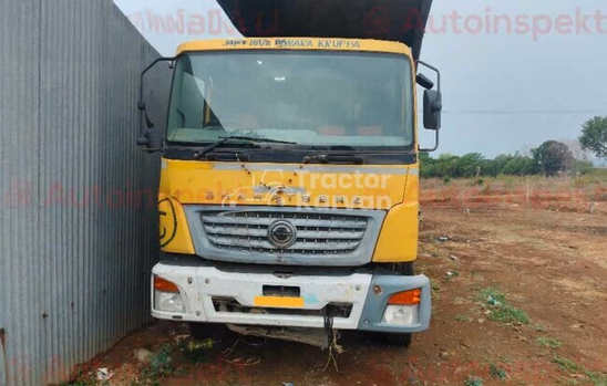 BharatBenz 2528 C Second Hand Commercial Vehicles