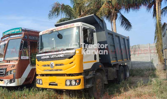Ashok Leyland AVTR 2825 Used Commercial Vehicle