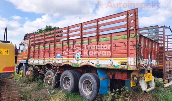BharatBenz R 3123 Used Commercial Vehicle