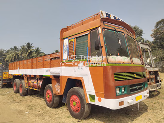 Ashok Leyland 3118 Used Commercial Vehicle