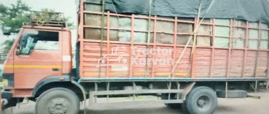 टाटा LPT 1512 पुराने कमर्शियल व्हीकल