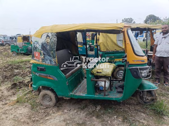 cng Used Commercial Vehicle