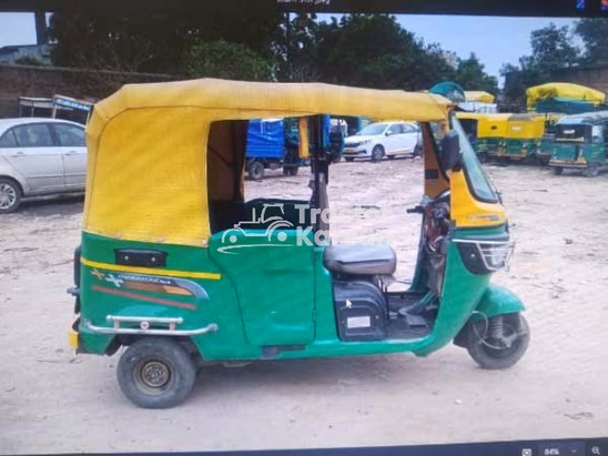 petrol Used Commercial Vehicle