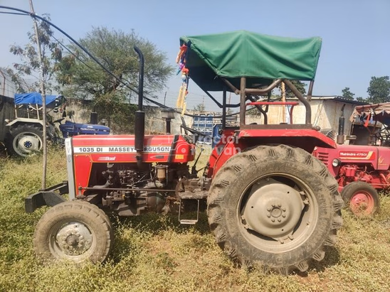 मैसी फर्ग्यूसन 5118 4WD Second Hand Tractor