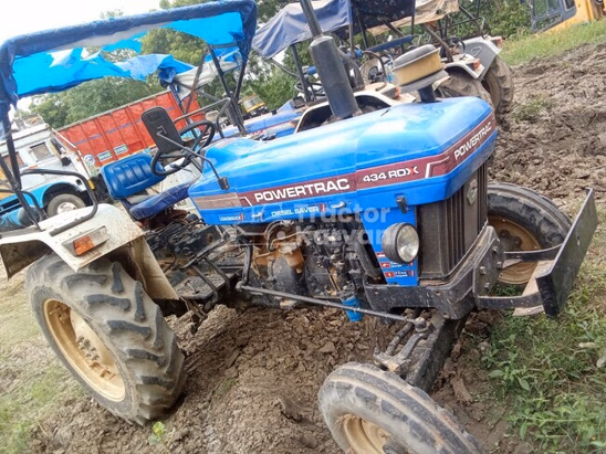 Powertrac 434 DS Super Saver Loadmaxx Second Hand Tractor
