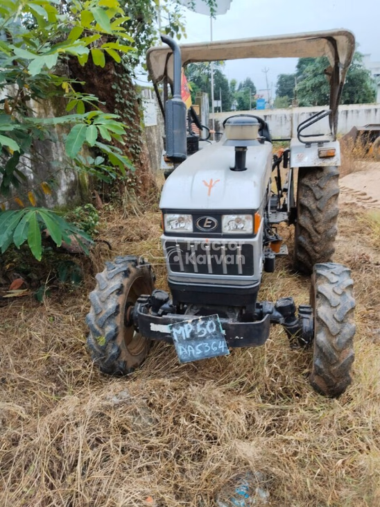 आयशर 551 4WD Second Hand Tractor
