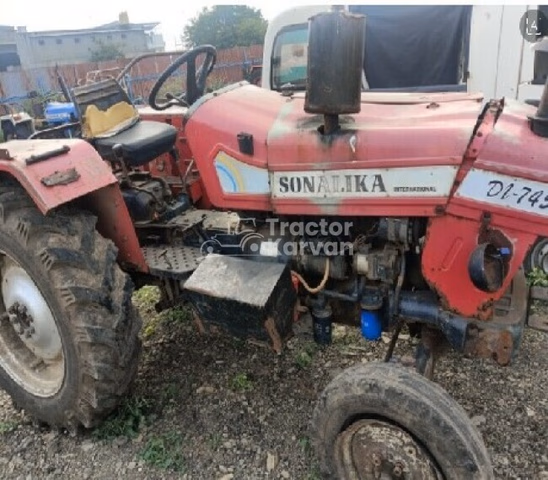 सोनालिका महाराजा DI 745 III  Second Hand Tractor