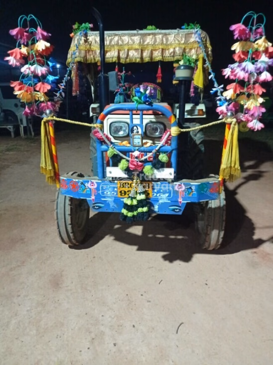 स्वराज 724 XM Second Hand Tractor