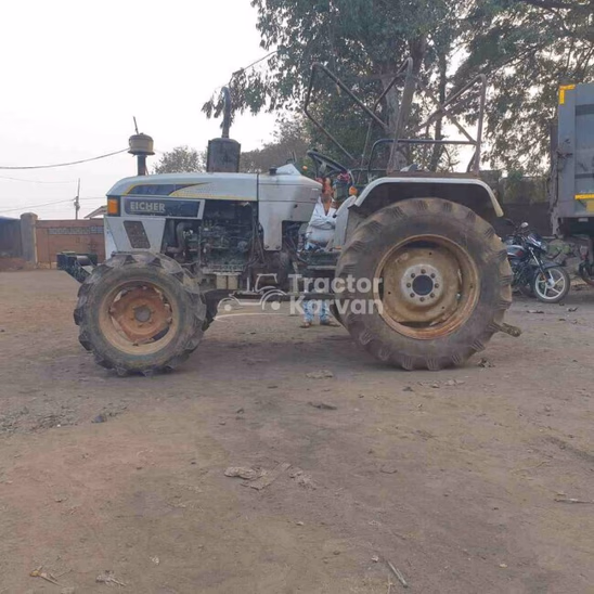 आयशर 551 4WD Second Hand Tractor