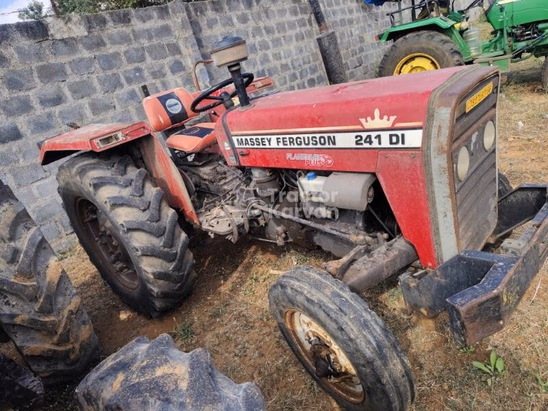 Massey Ferguson 241 DI Second Hand Tractor