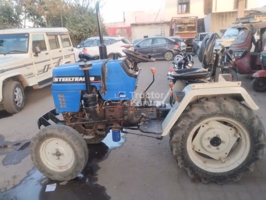 एस्कॉर्ट्स स्टीलट्रैक 18 Second Hand Tractor