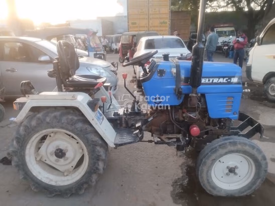 एस्कॉर्ट्स स्टीलट्रैक 18 Second Hand Tractor