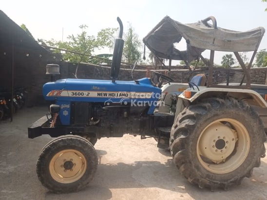 न्यू हॉलैंड 3600-2 TX Second Hand Tractor